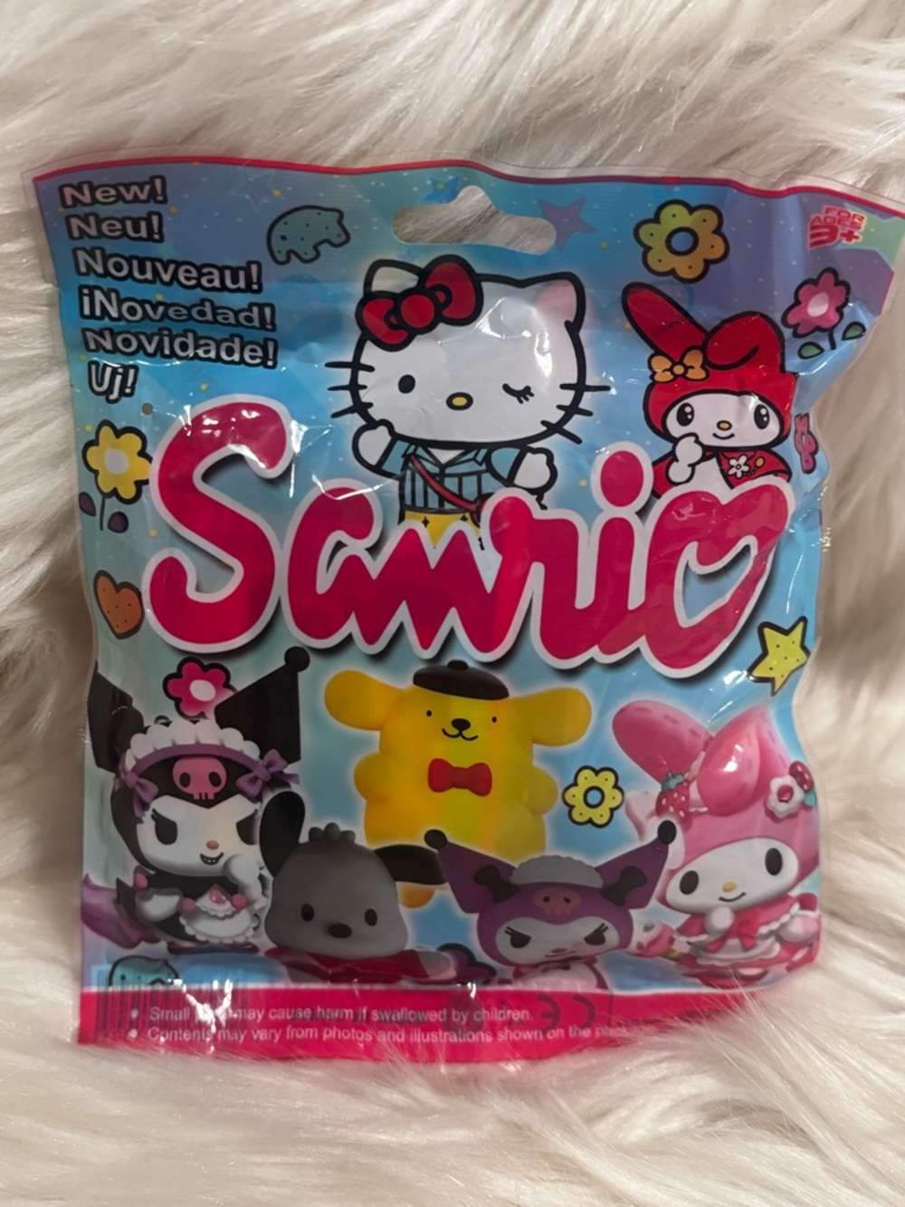 SOLD Sanrio Cute Characters Blind Bag
Hello Kitty, Sanrio, Mystery Pack - Picture 3 of 4